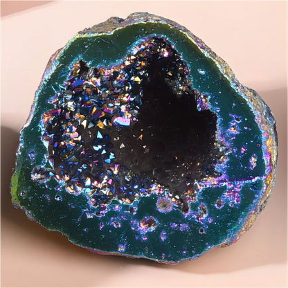 Natural Agate Crystal Geode – Elegance & Abundance