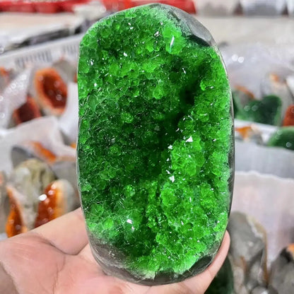 Green Crystal Cluster Point