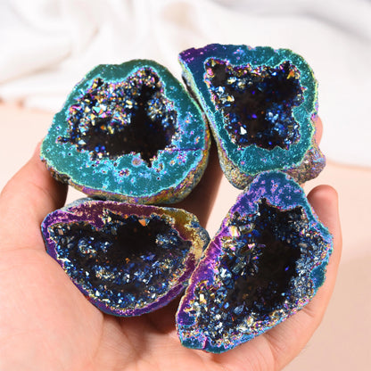 Natural Agate Crystal Geode – Elegance & Abundance
