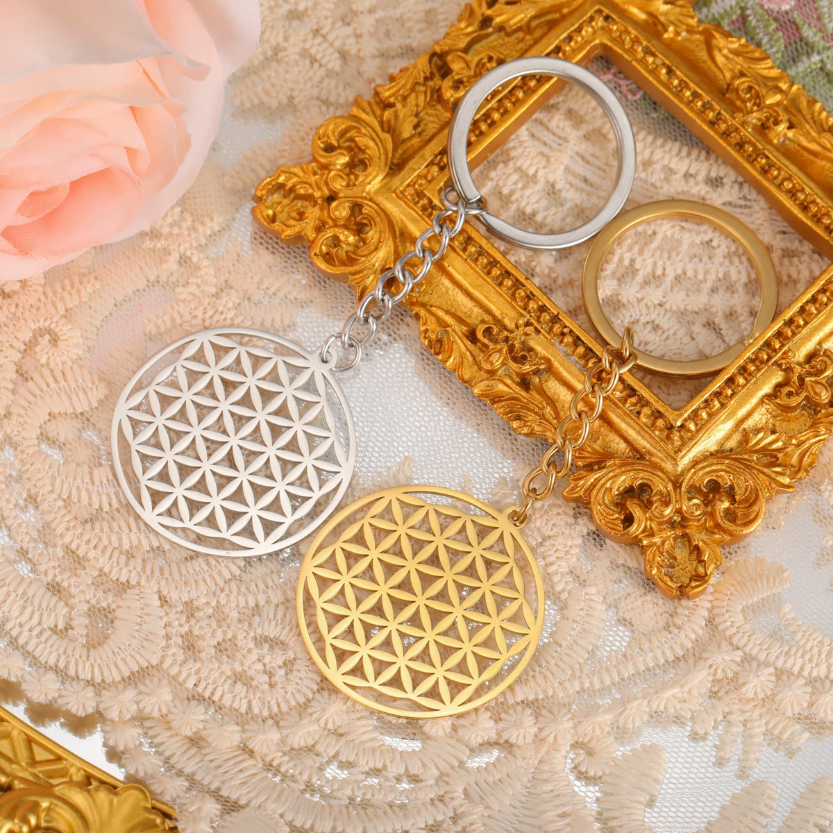 Skyrim Flower of Life Round Key Chain Stainless Steel Gold Color Pendant for Bag Sacred Geometry Amulet Keyring Accessories Gift