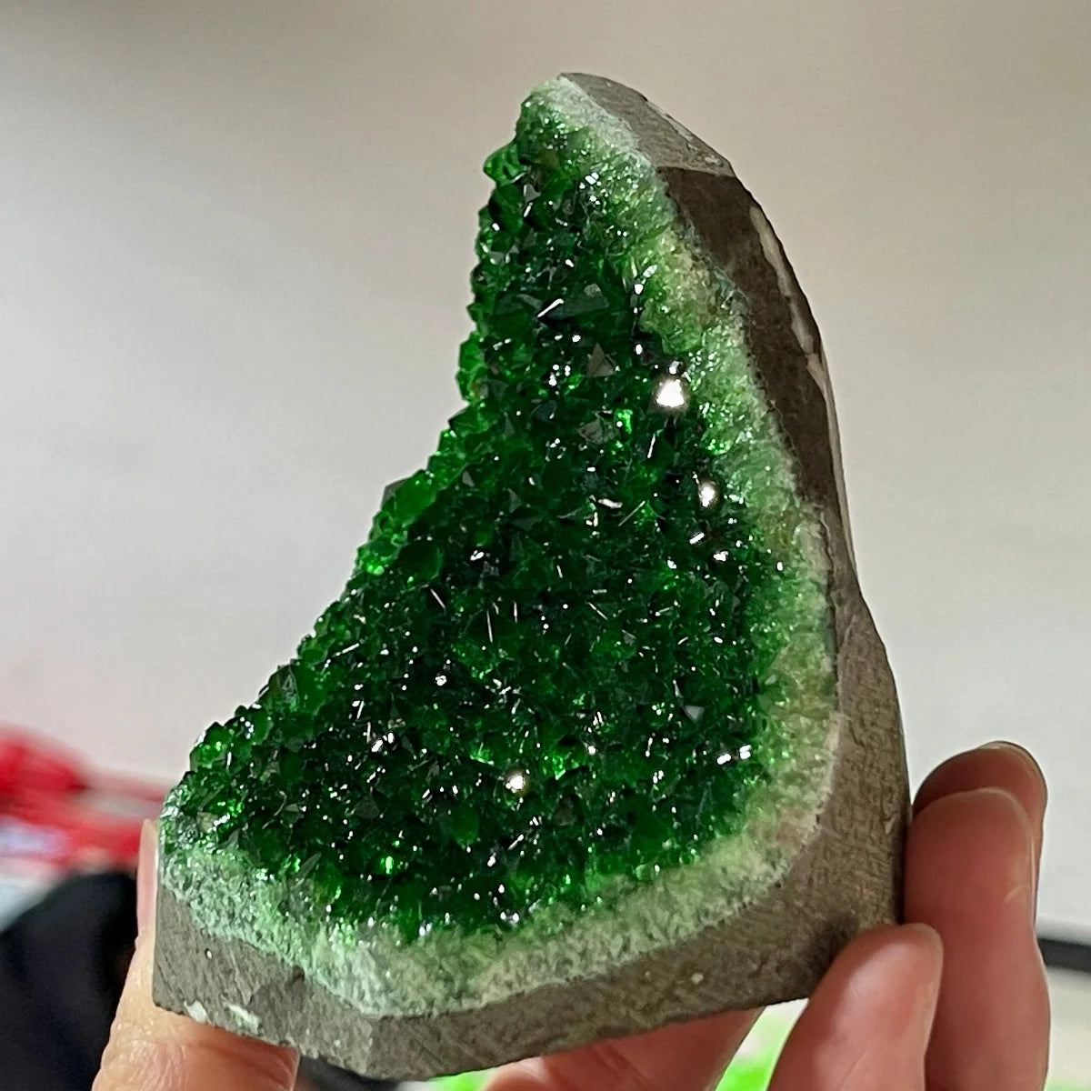 Green Crystal Cluster Point